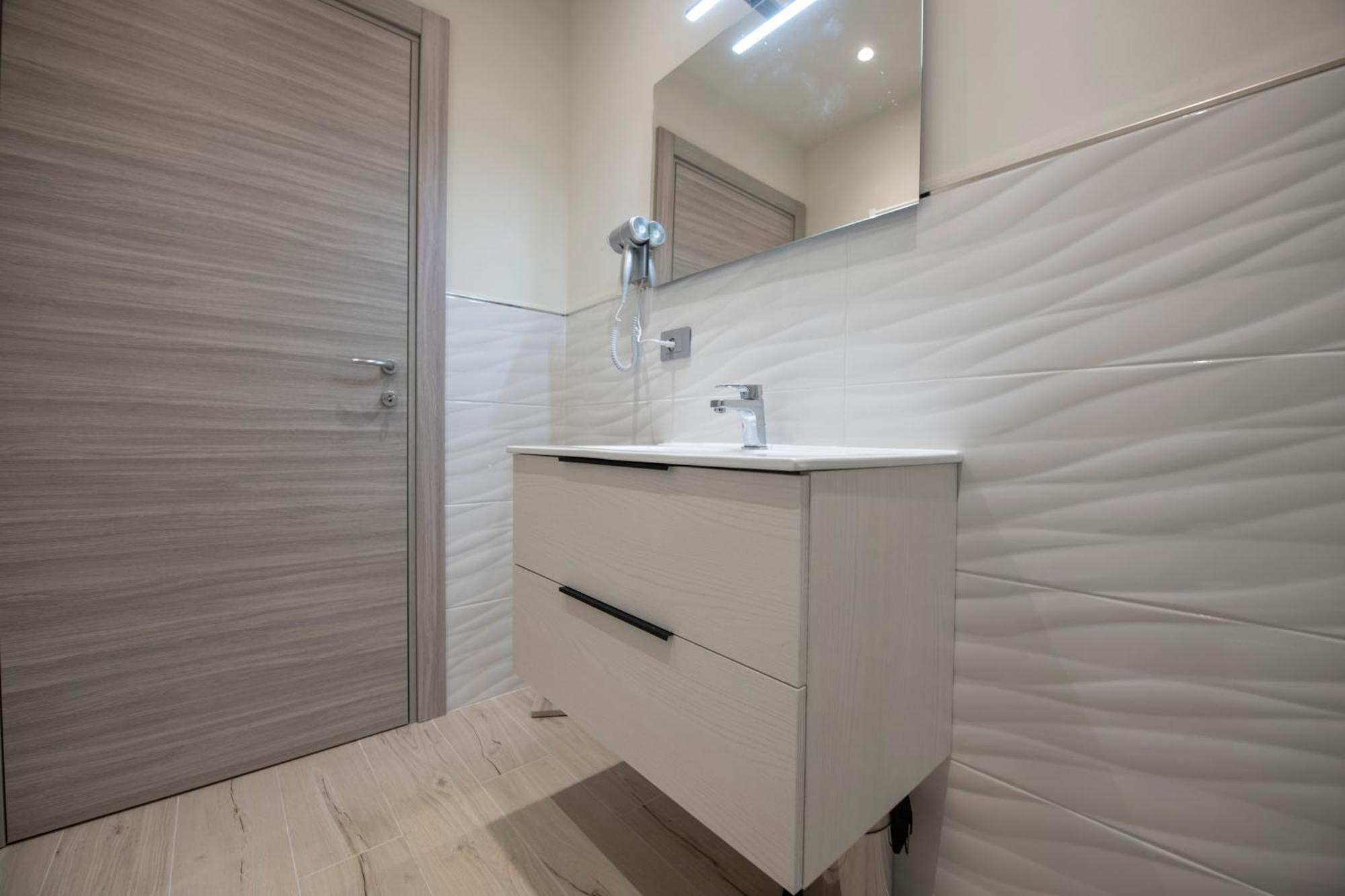 243B - Appartamento Mignon - Sara Home Chiavari, 200Metri Dal Mare Екстериор снимка